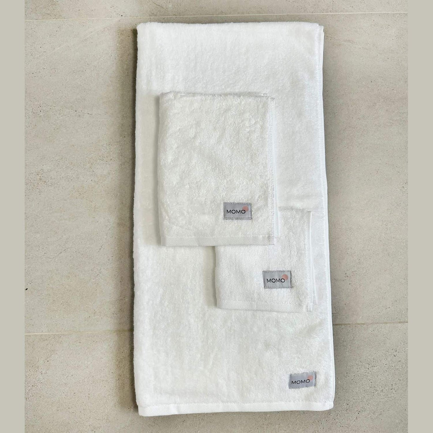 Three-piece white bamboo towel set – bath, hand and face towels, soft, absorbent and sustainable